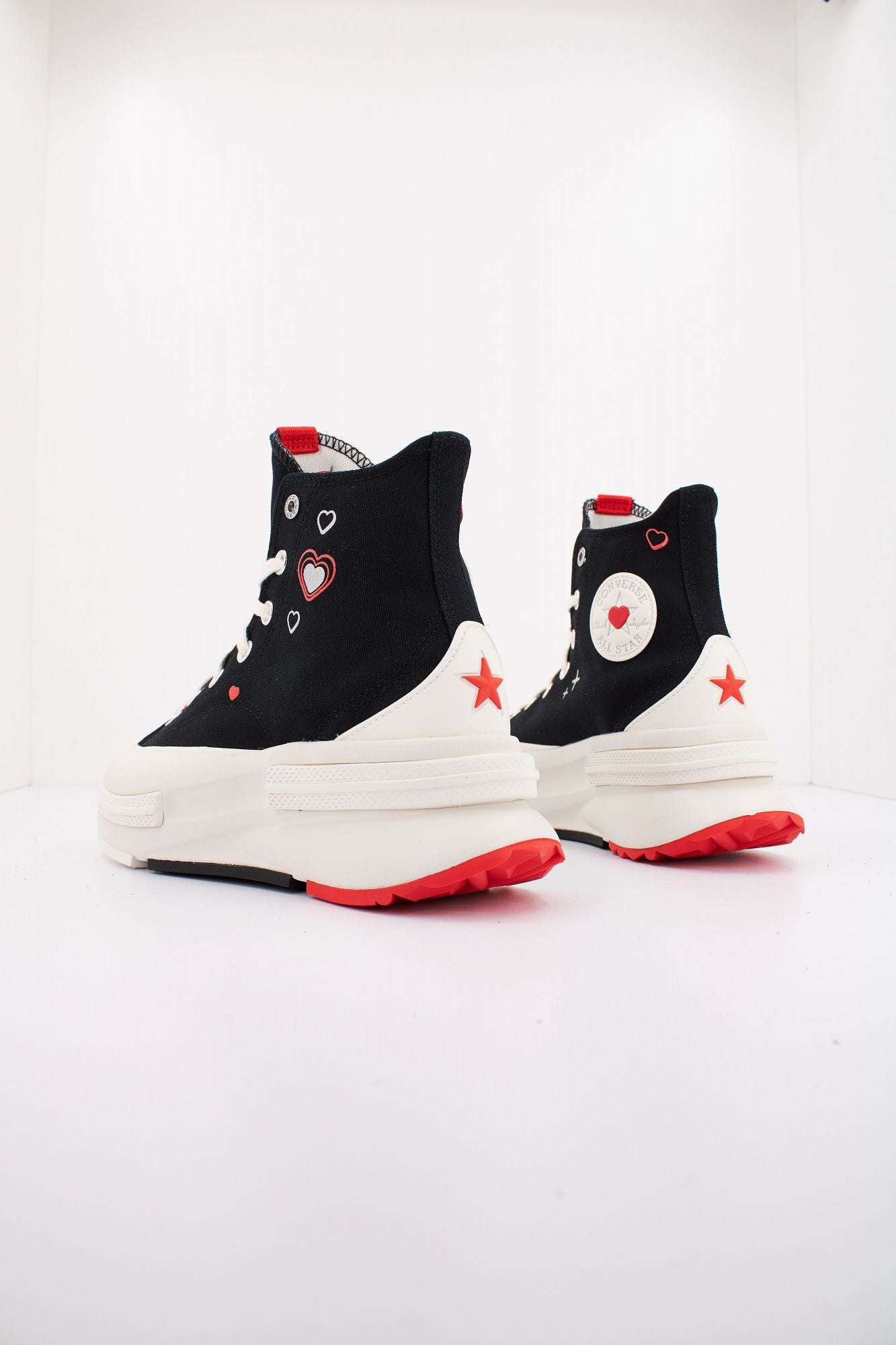 CONVERSE RUN STAR LEGACY CX PLATFORM Y2K HEART en color NEGRO (3)