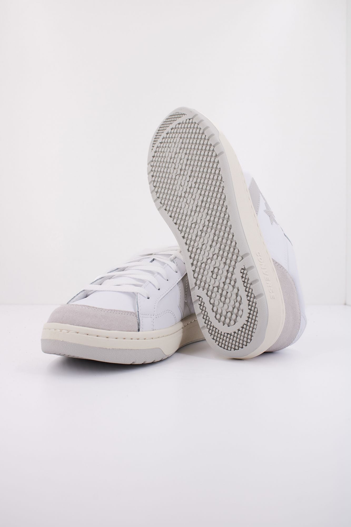 CONVERSE PRO BLAZE CLASSIC en color BLANCO (5)