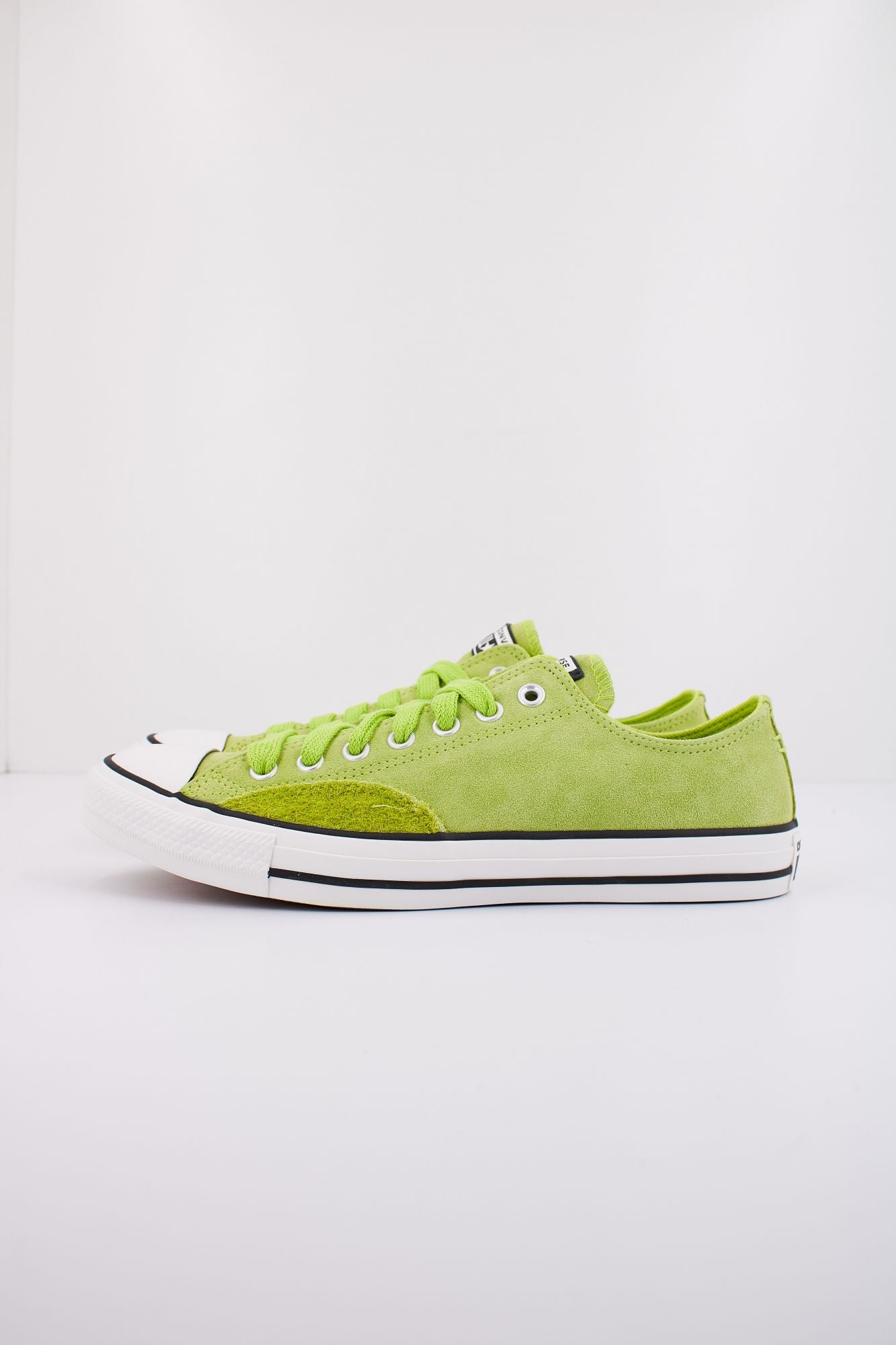 CONVERSE CHUCK TAYLOR ALL STAR OX en color VERDE (1)