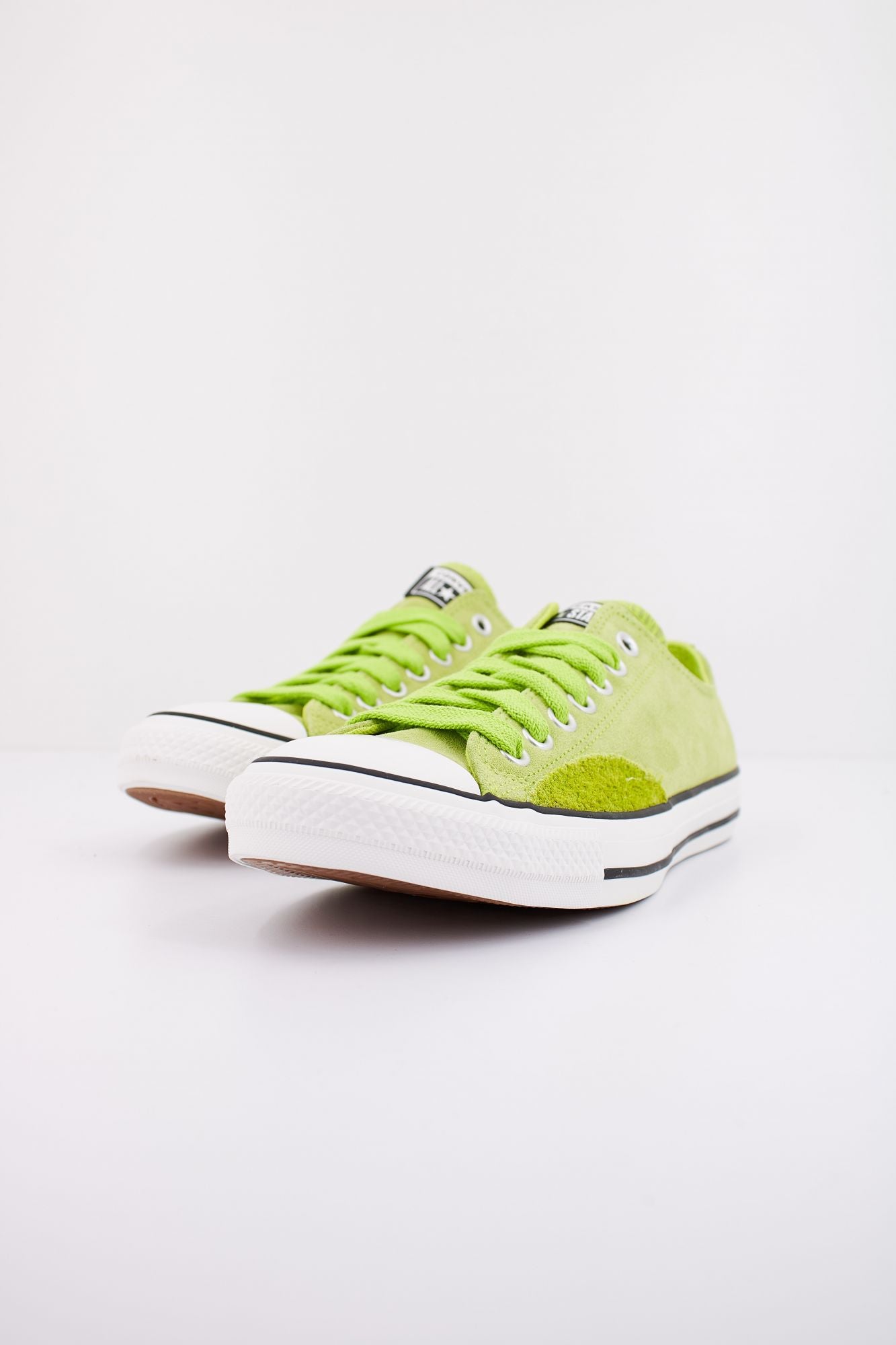 CONVERSE CHUCK TAYLOR ALL STAR OX en color VERDE (2)