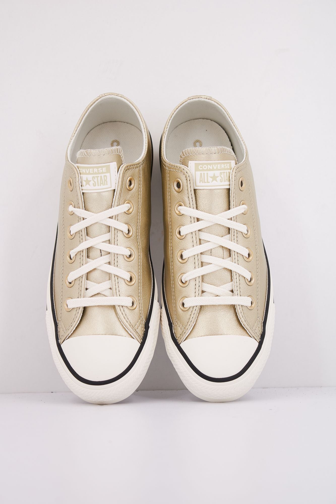 CONVERSE CHUCK TAYLOR ALL STAR METALLIC en color ORO (3)