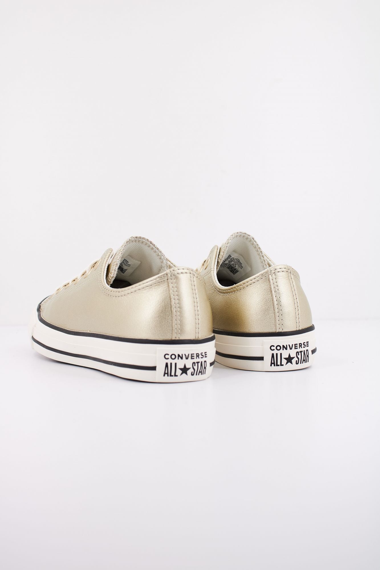 CONVERSE CHUCK TAYLOR ALL STAR METALLIC en color ORO (4)