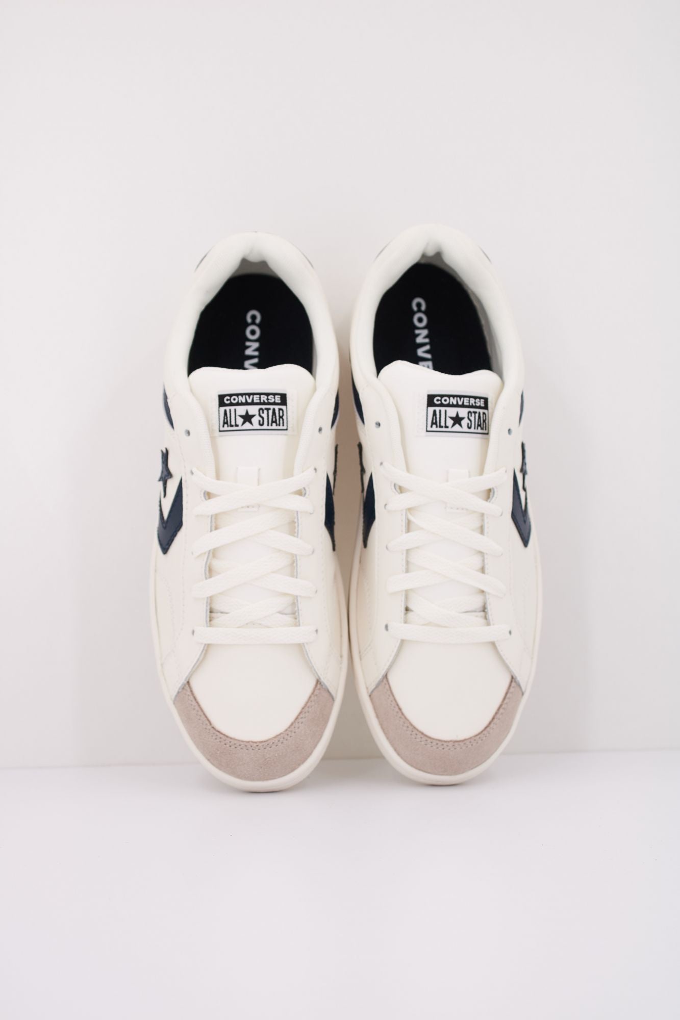 CONVERSE PRO BLAZE CLASSIC LEATHER&SUEDE en color BLANCO (3)