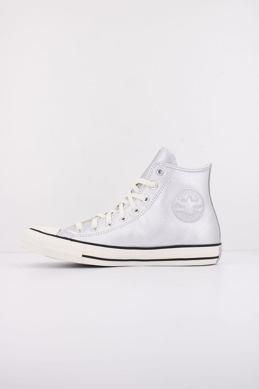 CONVERSE  CHUCK TAYLOR ALL STAR METALLIC LEATHER en color PLATA (1)