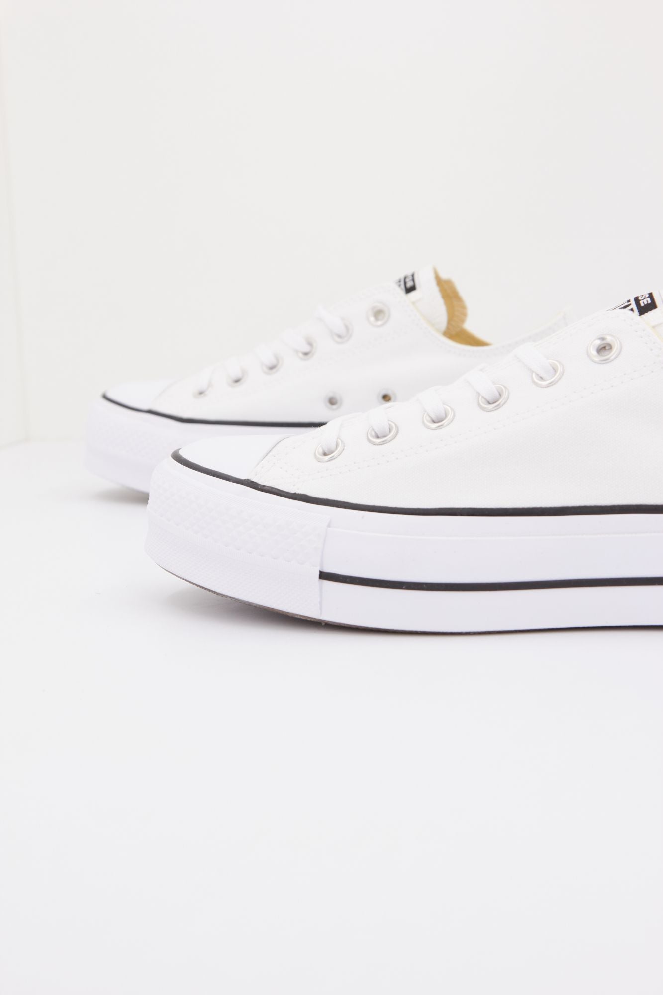 CONVERSE ALL STAR LIFT LOW en color BLANCO (5)