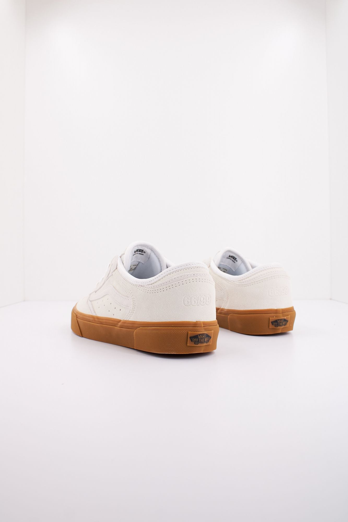 VANS ROWLEY CLASSIC en color BLANCO (3)