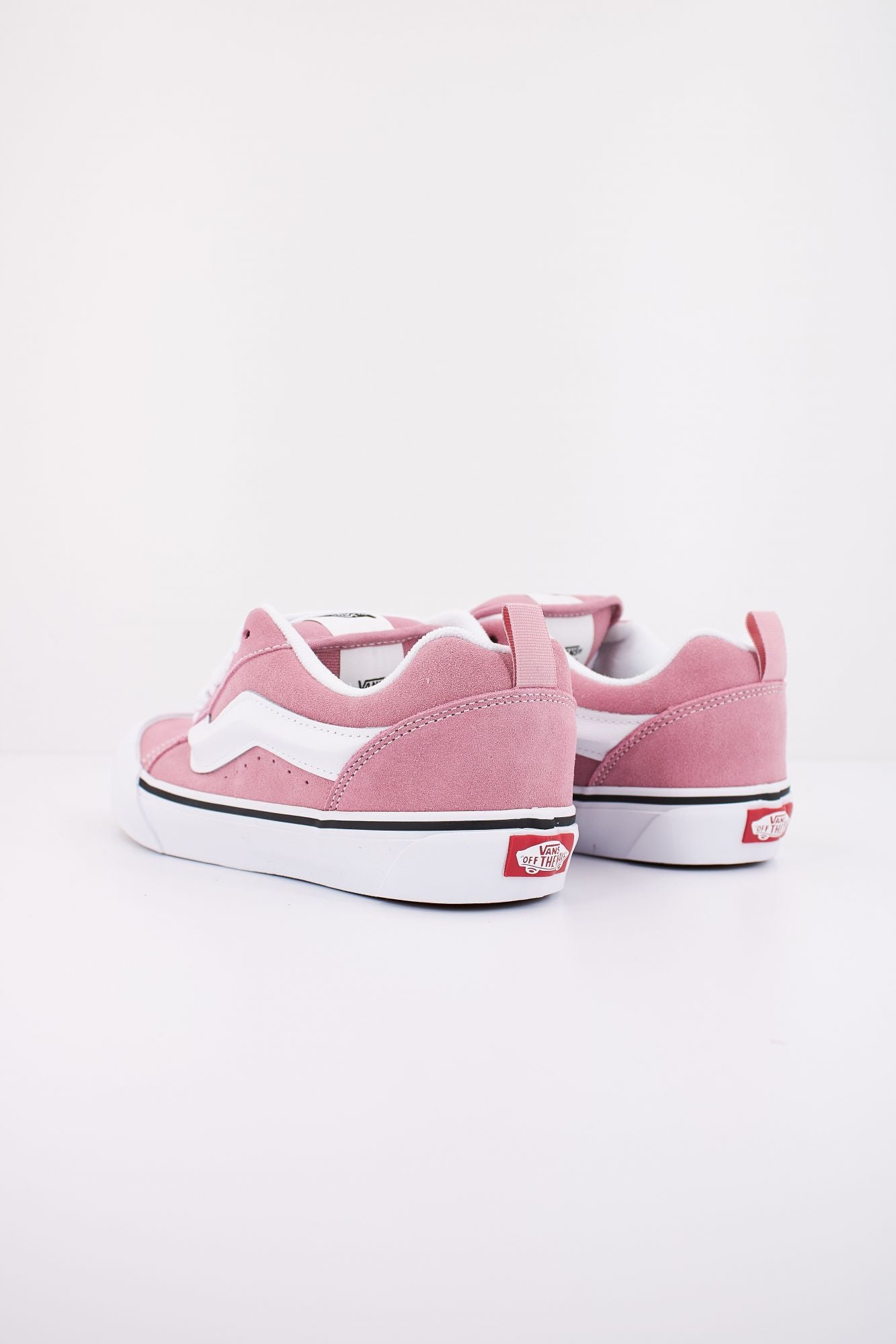 VANS KNU SKOOL en color ROSA (4)