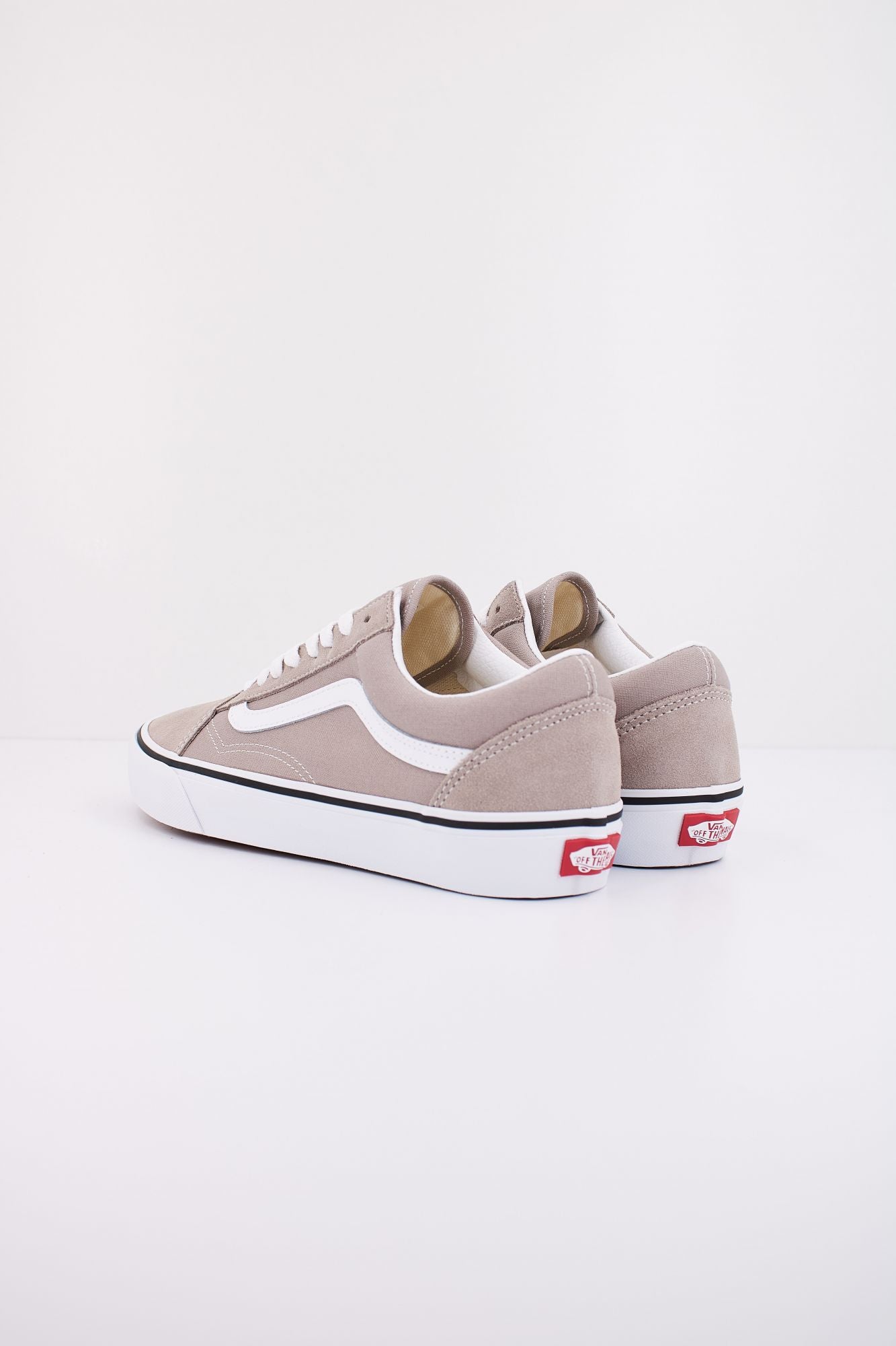 VANS OLD SKOOL en color MARRON CLARO (4)