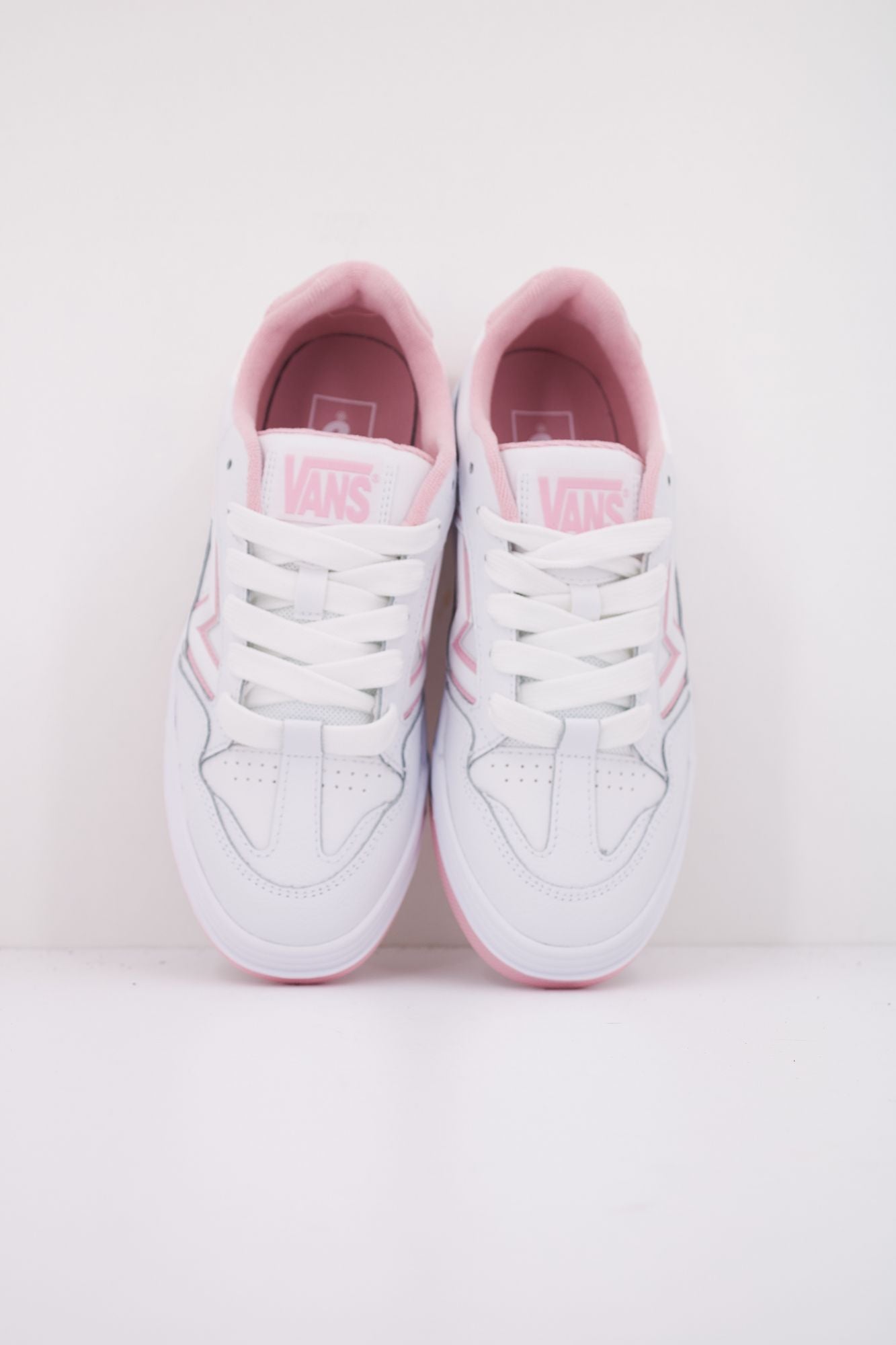 VANS UPLAND en color BLANCO (3)