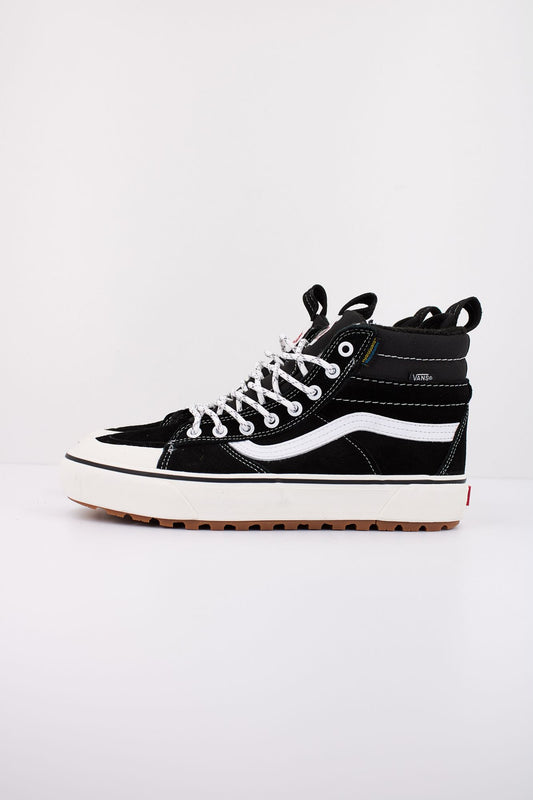 VANS MTE SK8-HI WATERPROOF en color NEGRO (1)