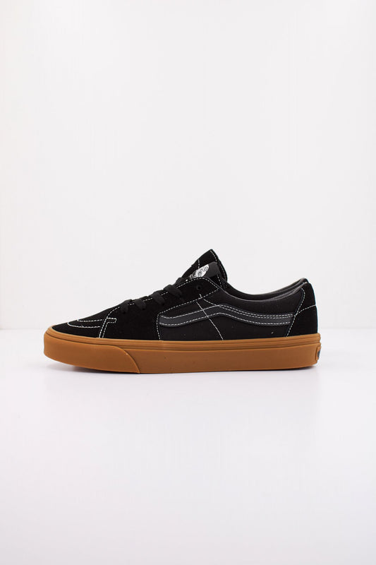 VANS SK8-LOW en color NEGRO (1)