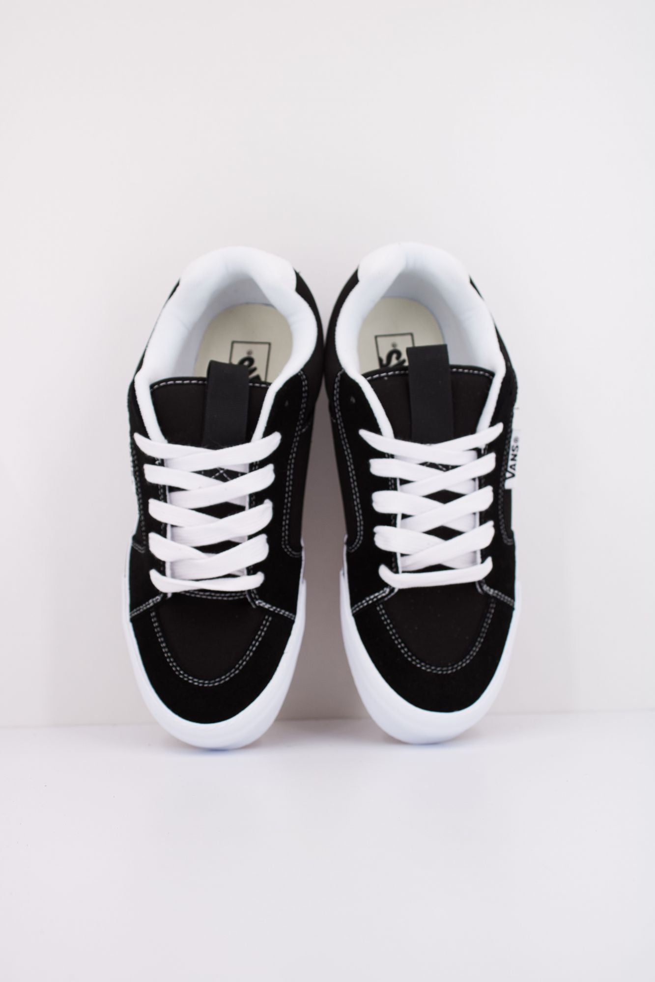 VANS CHUKKA PUSH en color NEGRO (3)