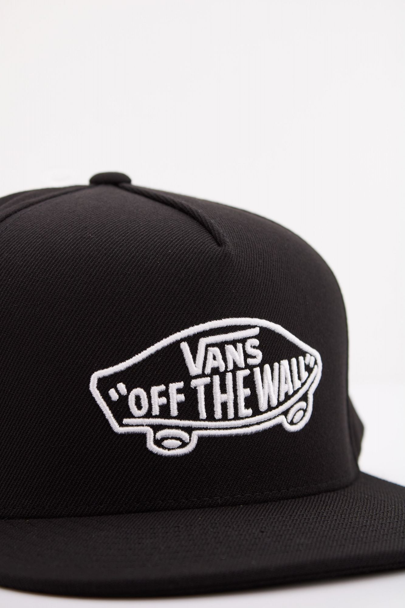 VANS CLASSIC VANS SNAPBACK en color NEGRO (4)