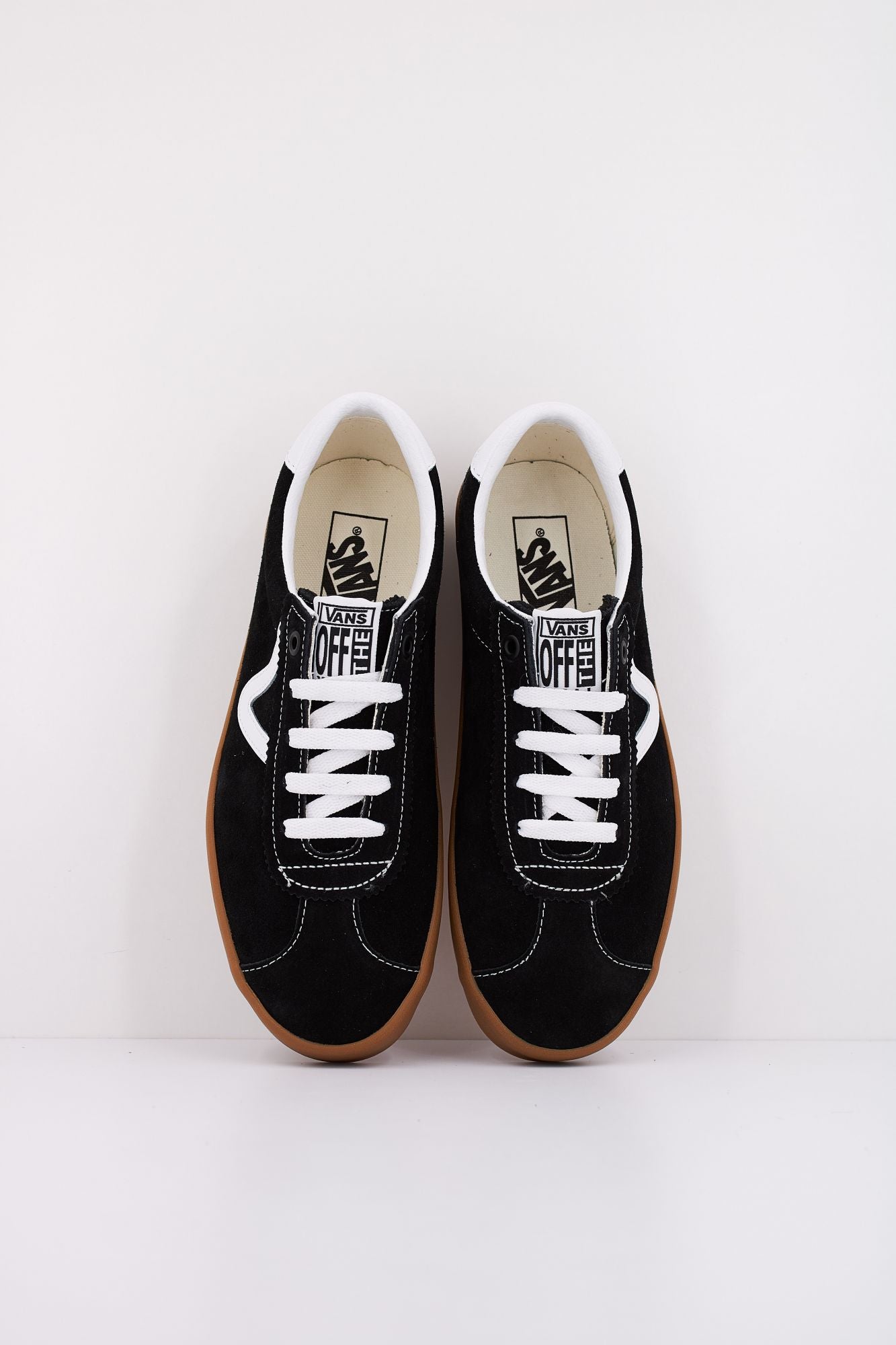 VANS SPORT LOW en color NEGRO (3)