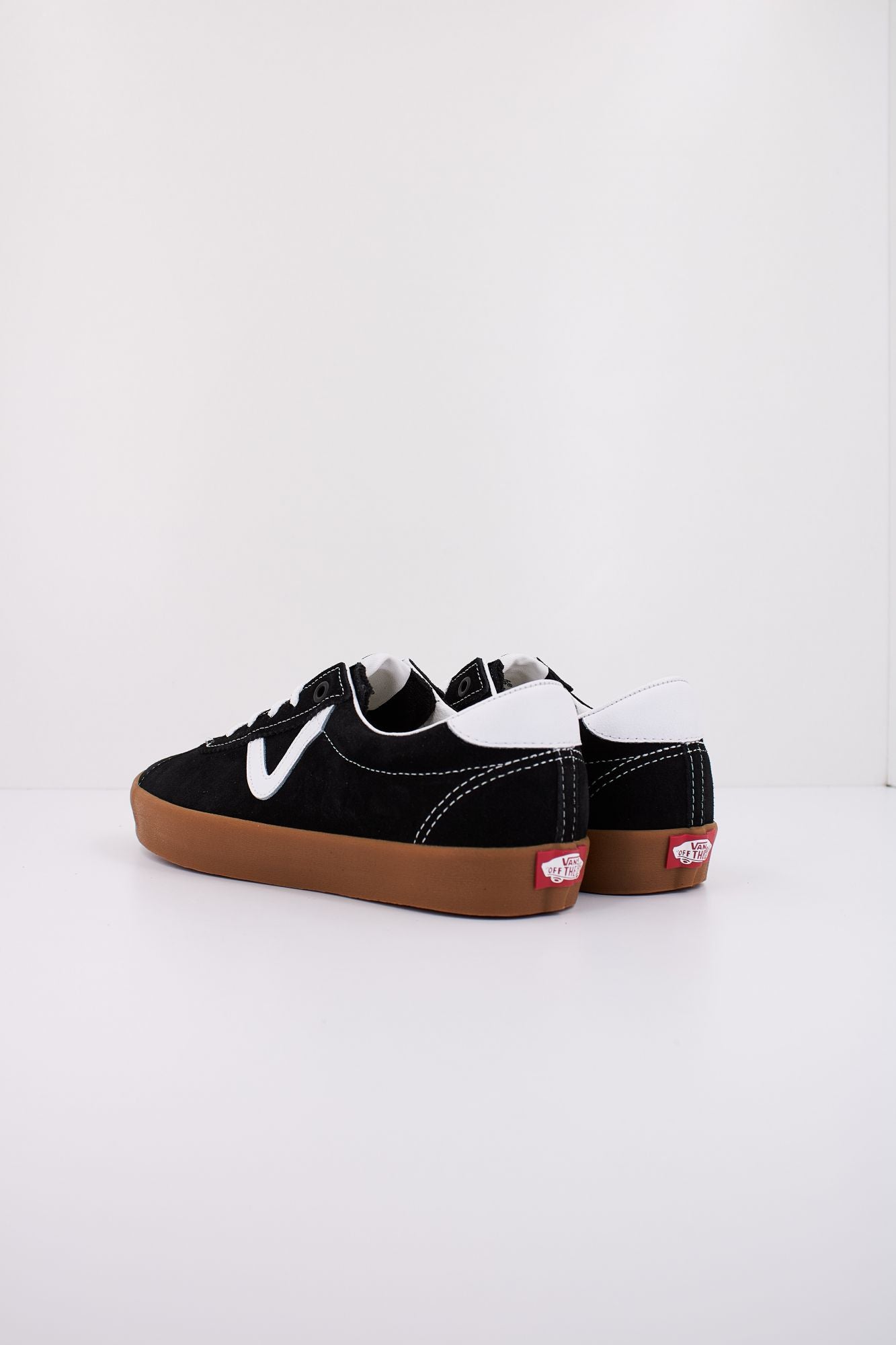 VANS SPORT LOW en color NEGRO (4)