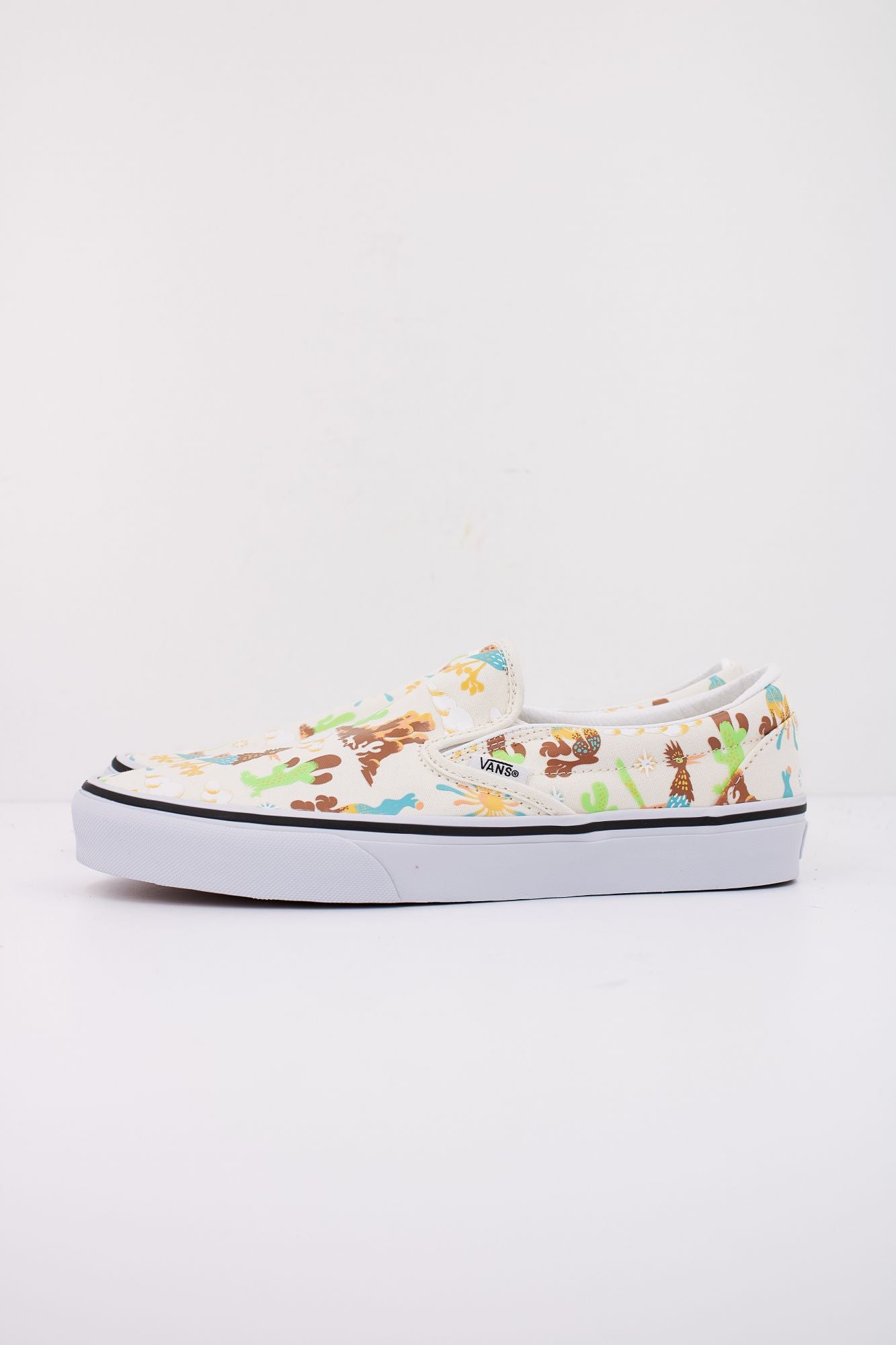 VANS  CLASSIC SLIP-ON en color BLANCO (1)