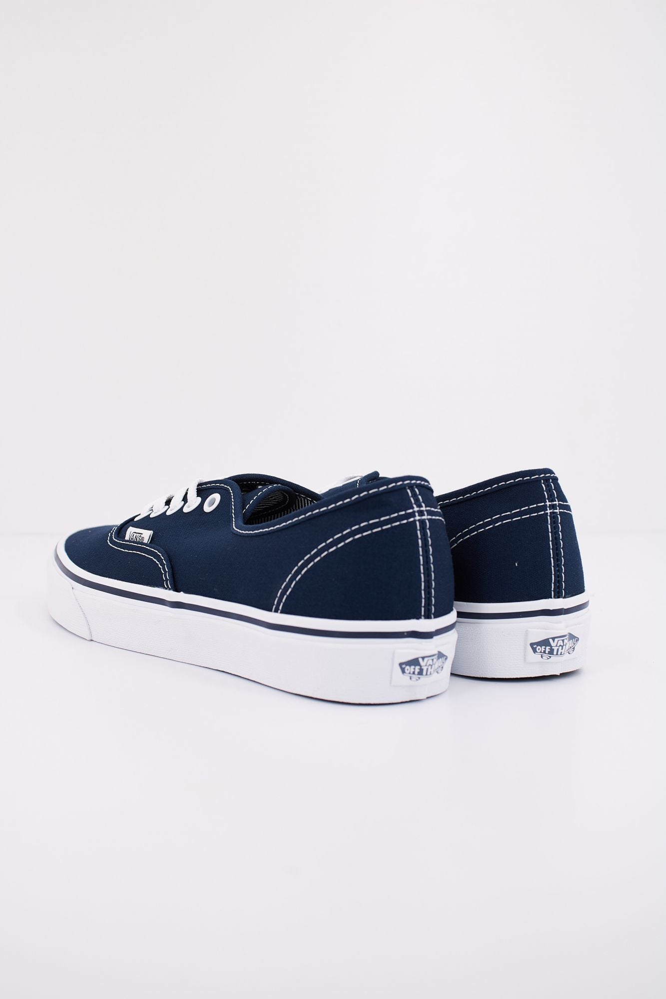 VANS AUTHENTIC en color AZUL (4)