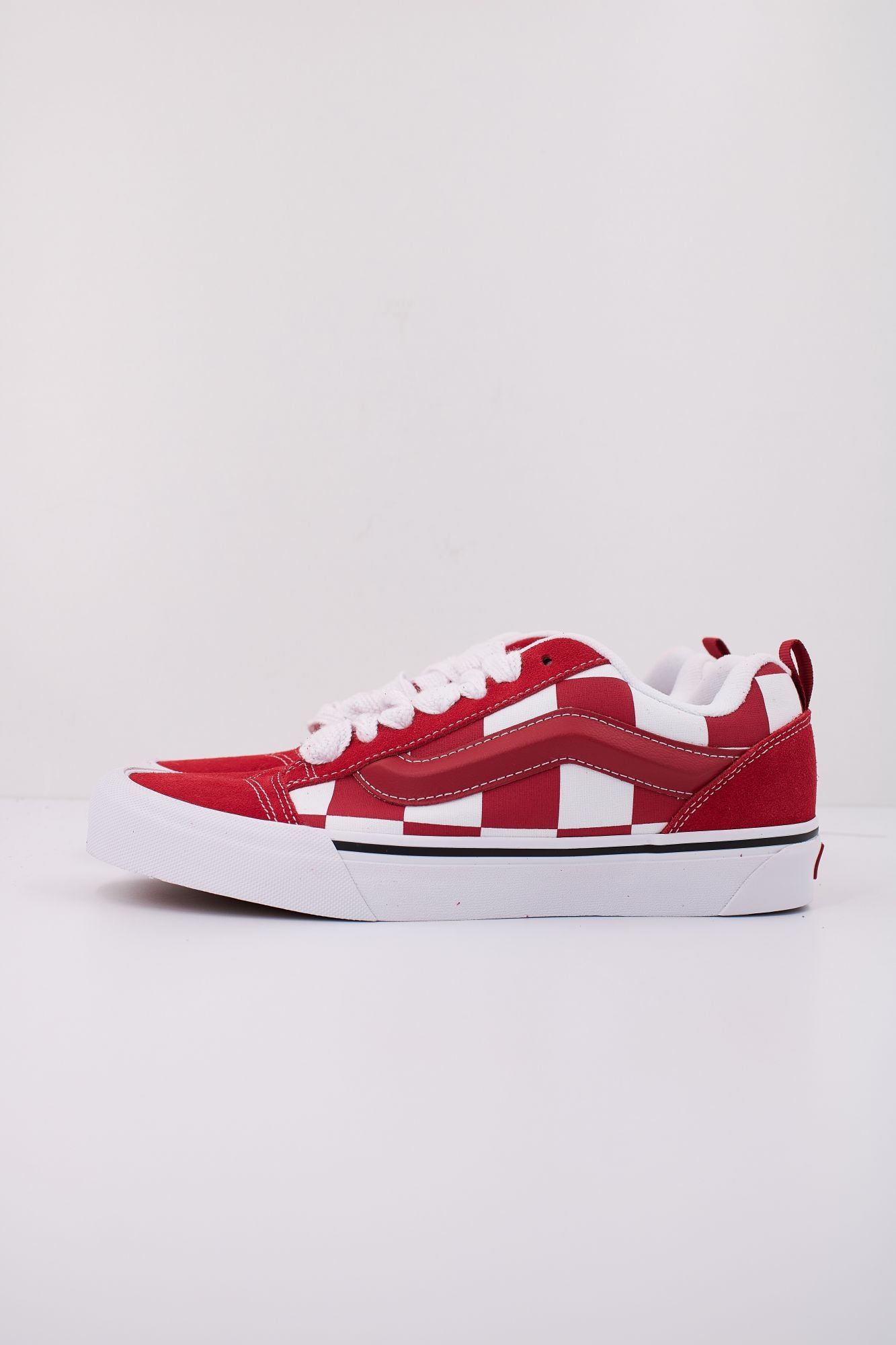 VANS KNU SKOOL MEGA CHECK en color ROJO (1)