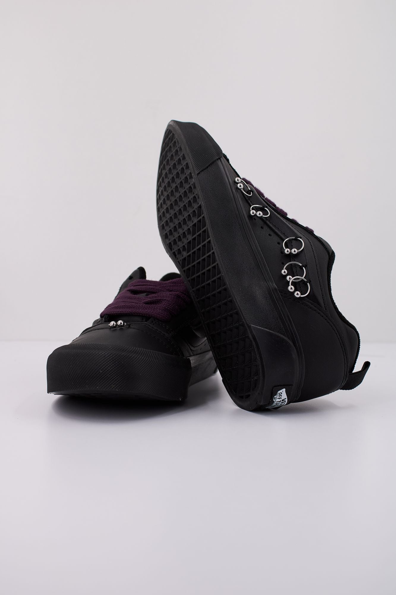 VANS KNU SKOOL Y2K en color NEGRO (5)