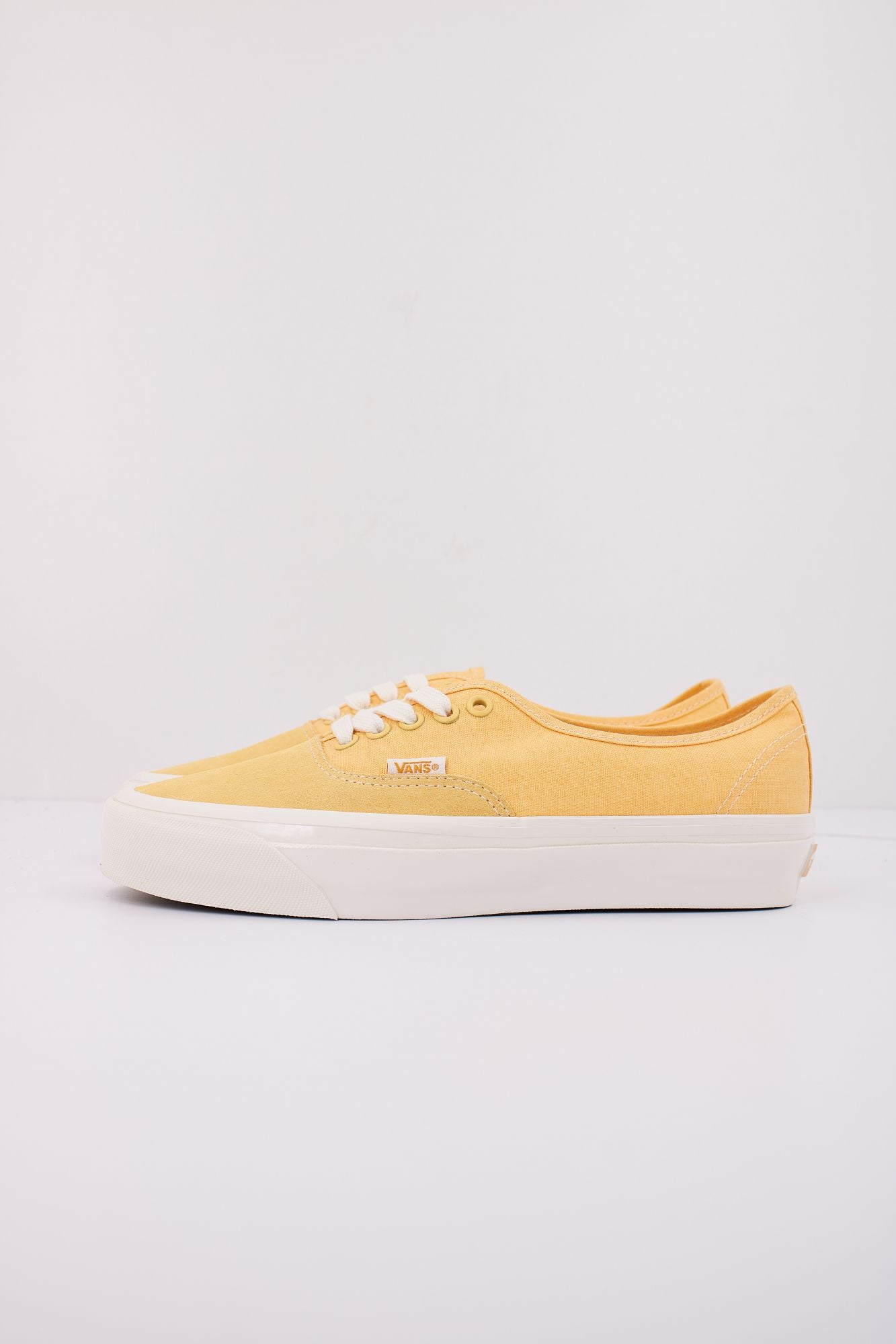 VANS  MTE AUTHENTIC REISSUE en color AMARILLO (1)