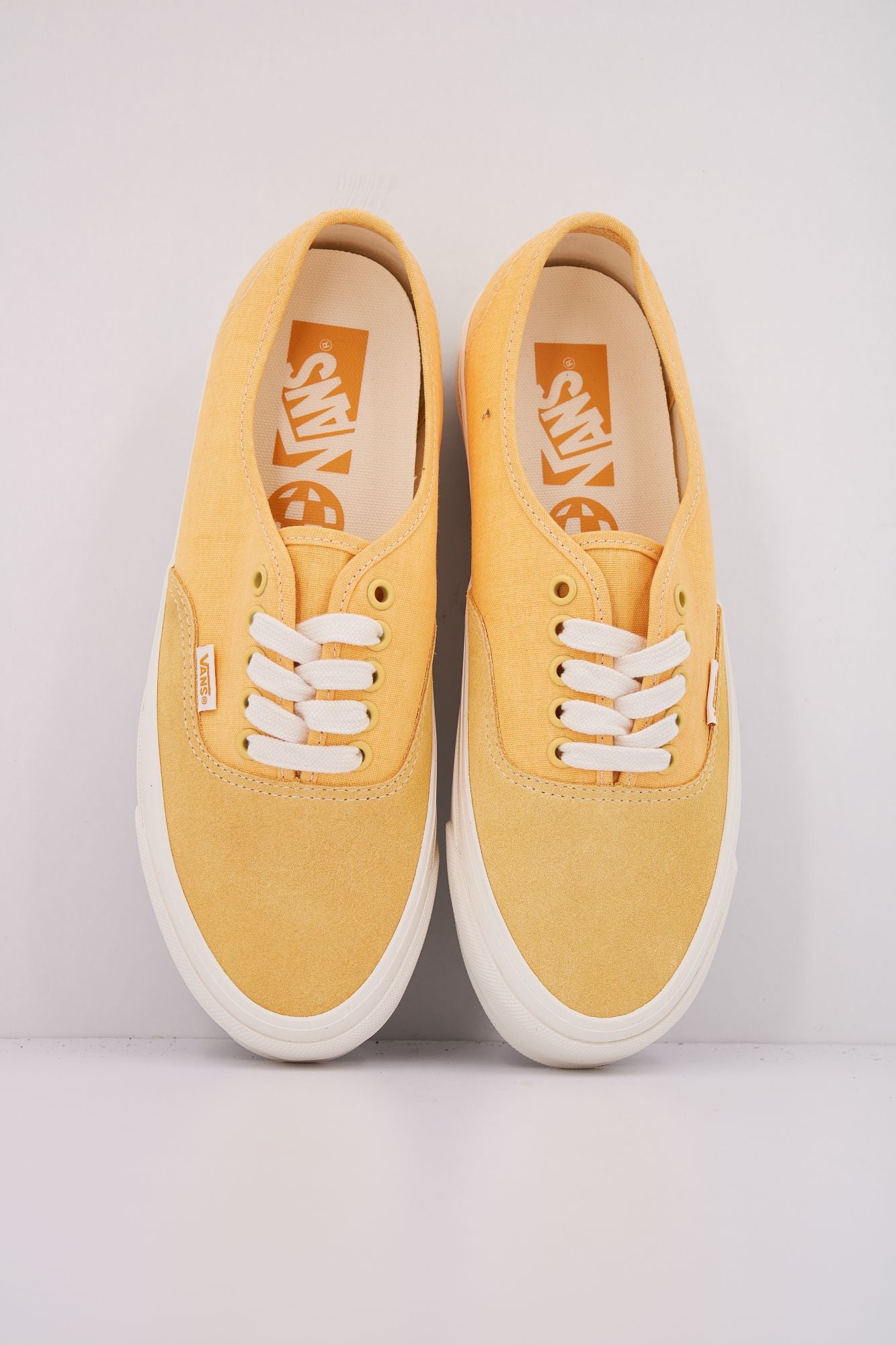 VANS  MTE AUTHENTIC REISSUE en color AMARILLO (3)