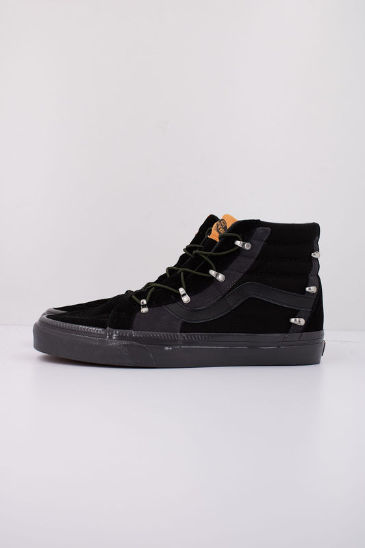 VANS SK8-HI ECHO DX en color NEGRO (1)