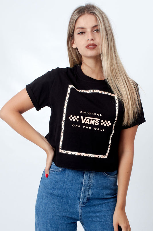 VANS LEILA TEE en color NEGRO (1)