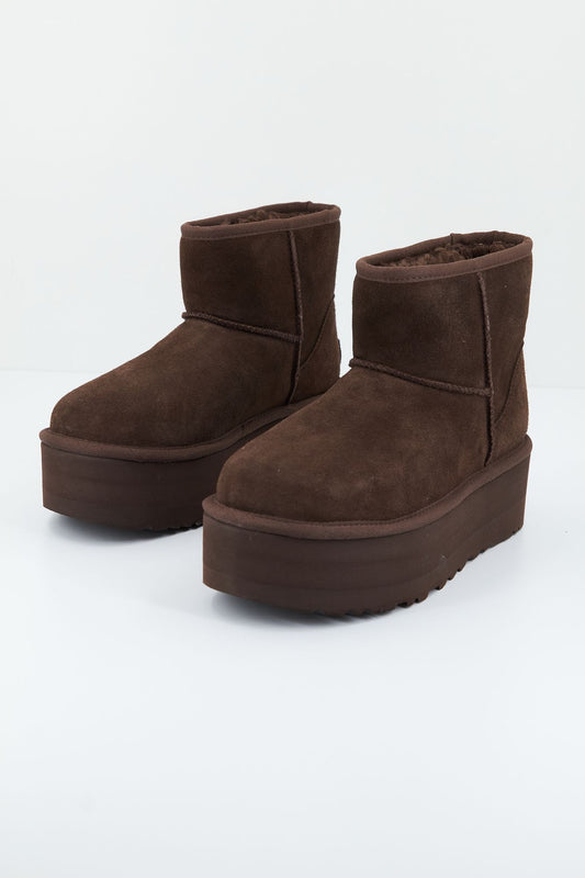 UGG  CLASSIC MINI PLATFORM en color MARRON (1)