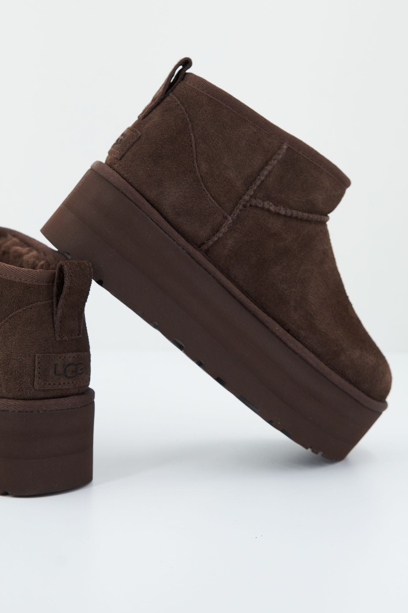 UGG W CLASSIC ULTRA MINI PLATFORM en color MARRON (2)