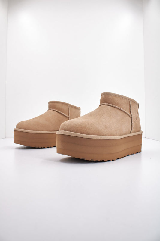 UGG W CLASSIC ULTRA MINI PLATF en color MARRON CLARO (2)