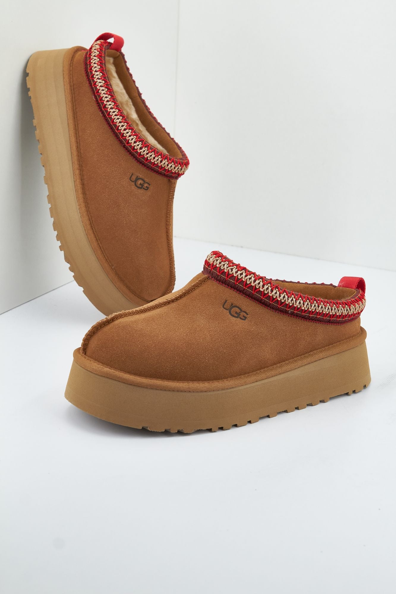 UGG W TAZZ en color MARRON CLARO (1)