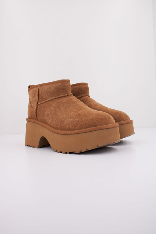 UGG CLASSIC ULTRA MINI NEW H en color MARRON (2)