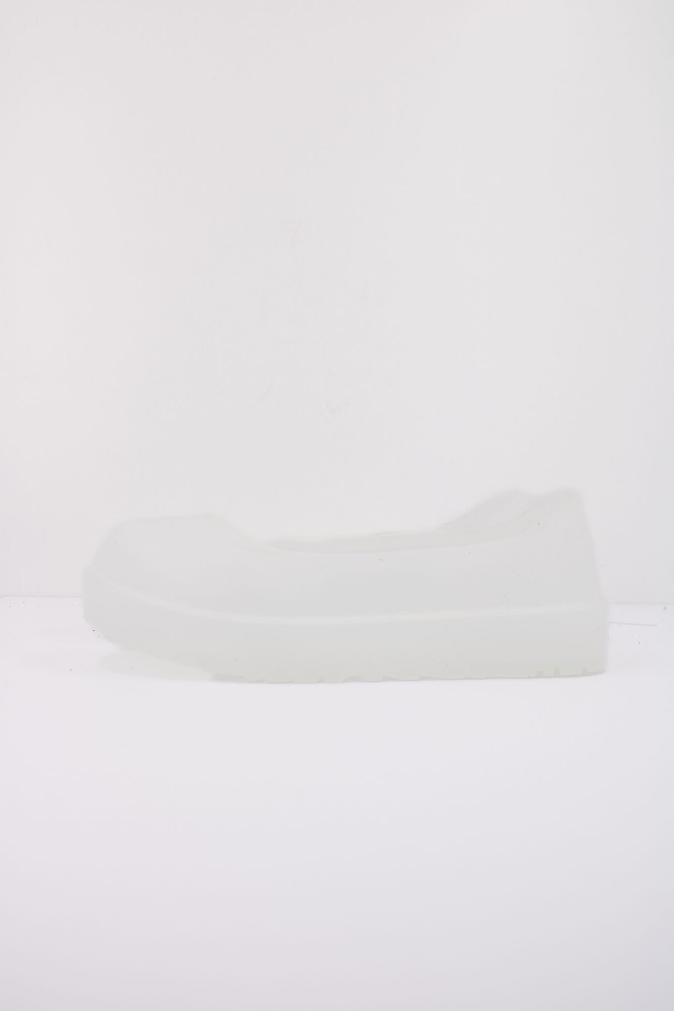 UGG GUARD 2.0 en color BLANCO (1)