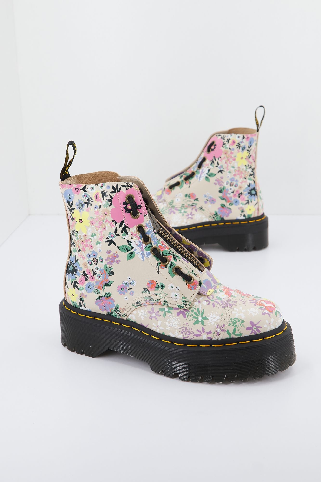 DR. MARTENS  SINCLAIR PARCHMENT MASH en color FLORAL (1)