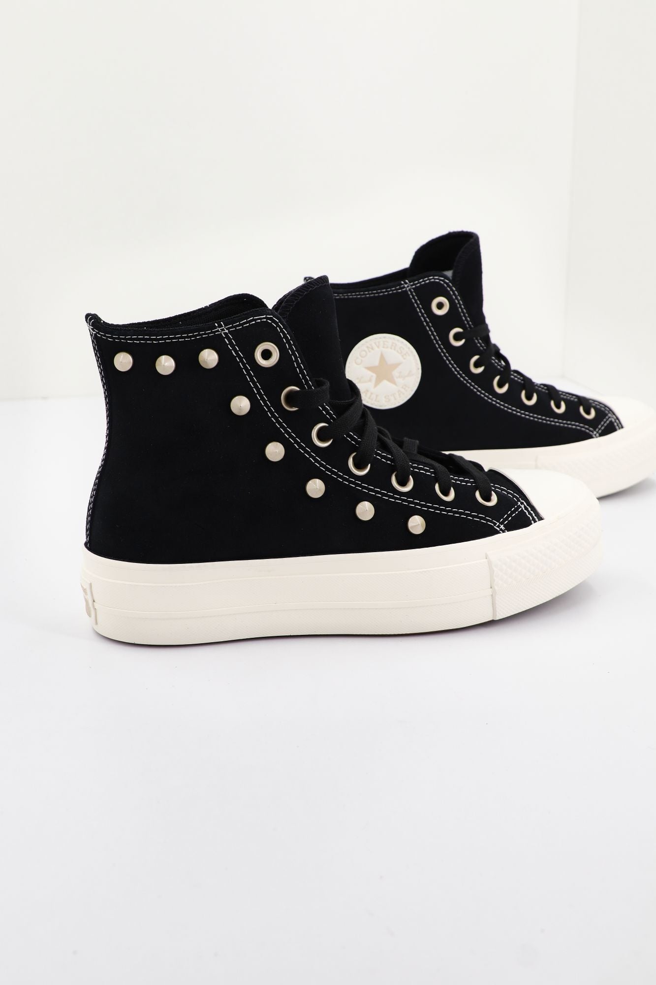 Chuck taylor all star on sale studs