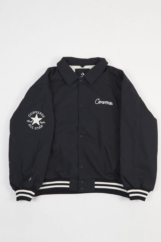 CONVERSE  VARSITY PADDED BOMBER en color NEGRO (2)