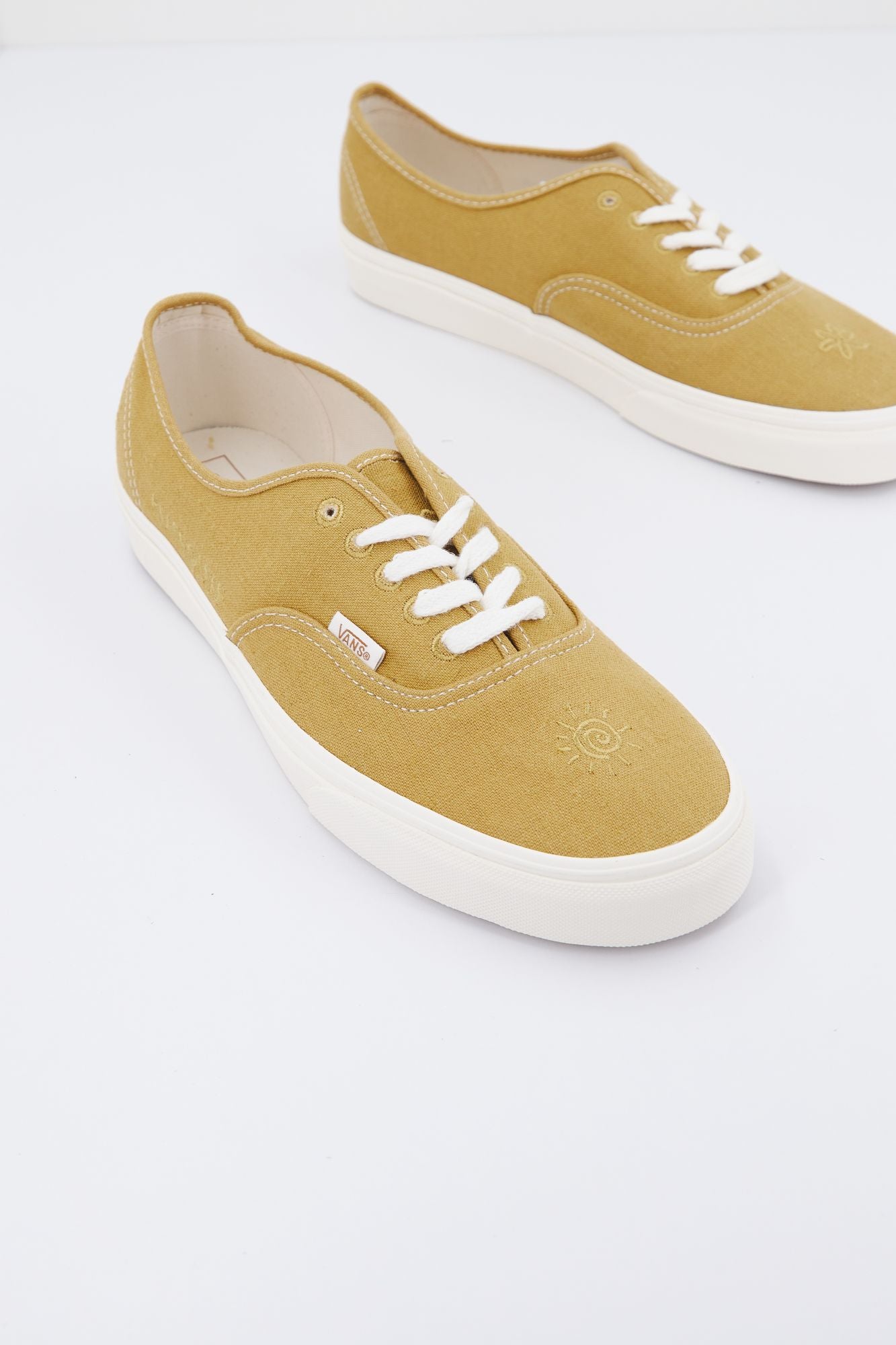 Vans best sale color amarillo