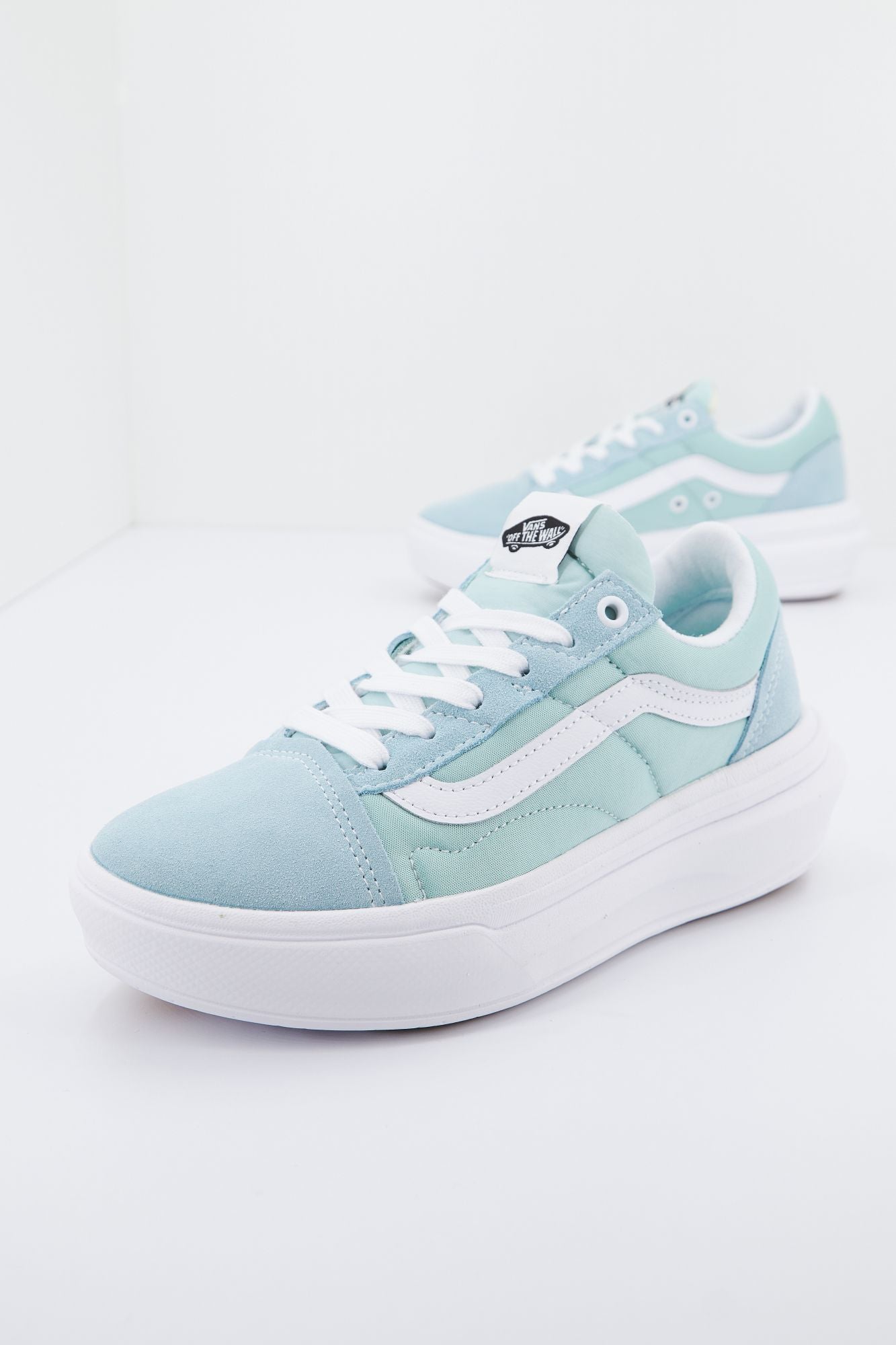 Mint hotsell blue vans