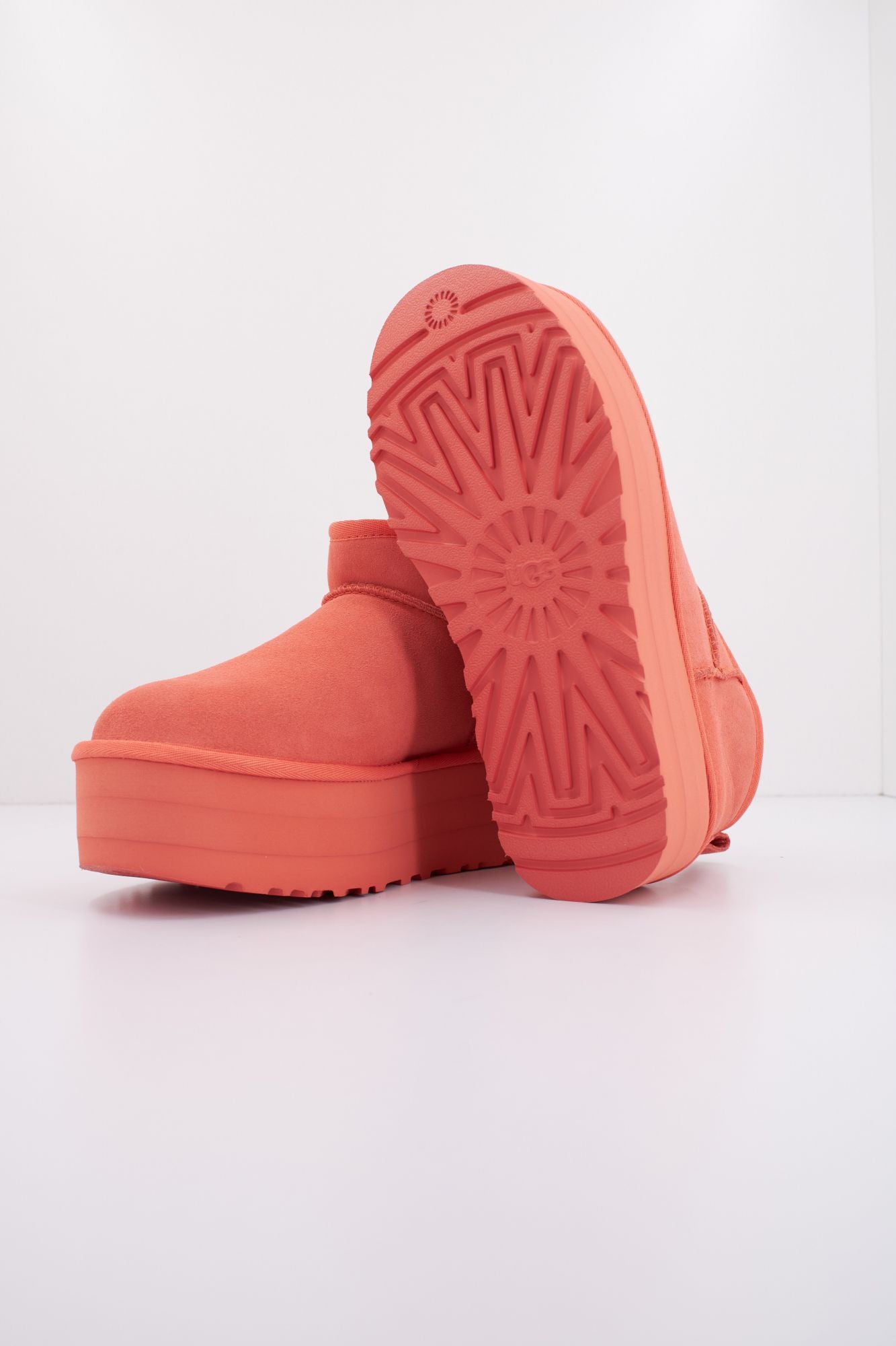 Peach mini 2024 fluff uggs