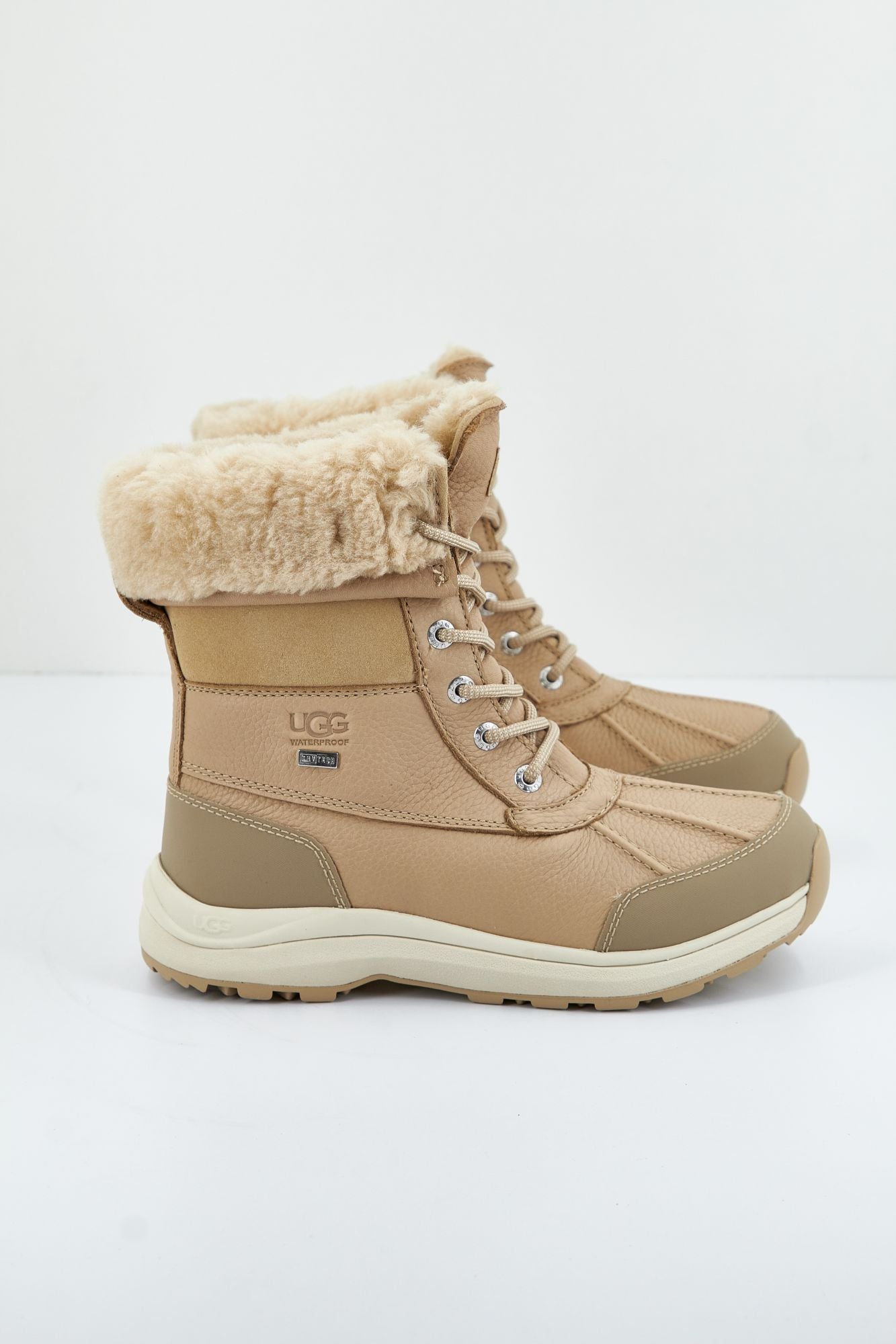 Ugg deals adirondack 39